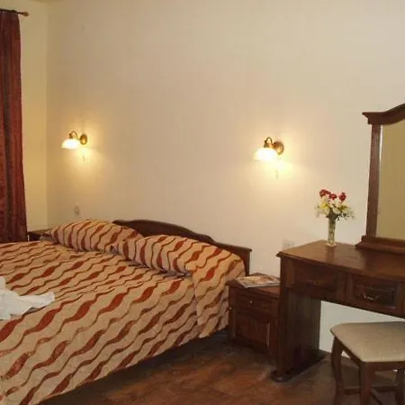 ゲストハウス & Mountain Romance バンスコ