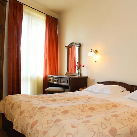 & Mountain Romance 3*